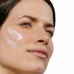 ضد آفتاب ایزدین مدل اکتیو یونیفای SPF 50+ ISDIN FOTOULTRA 100 ACTIVE UNIFY