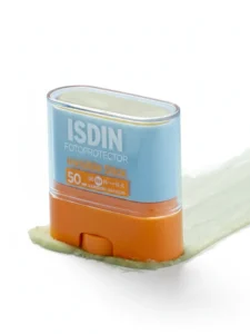 تصویر دوم محصول ضدآفتاب استیکی ایزدین SPF 50 ISDIN FOTOPROTECTOR INVISIBLE STICK