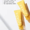ضد آفتاب بی‌رنگ کلینیک مدل Solar Smart SPF50