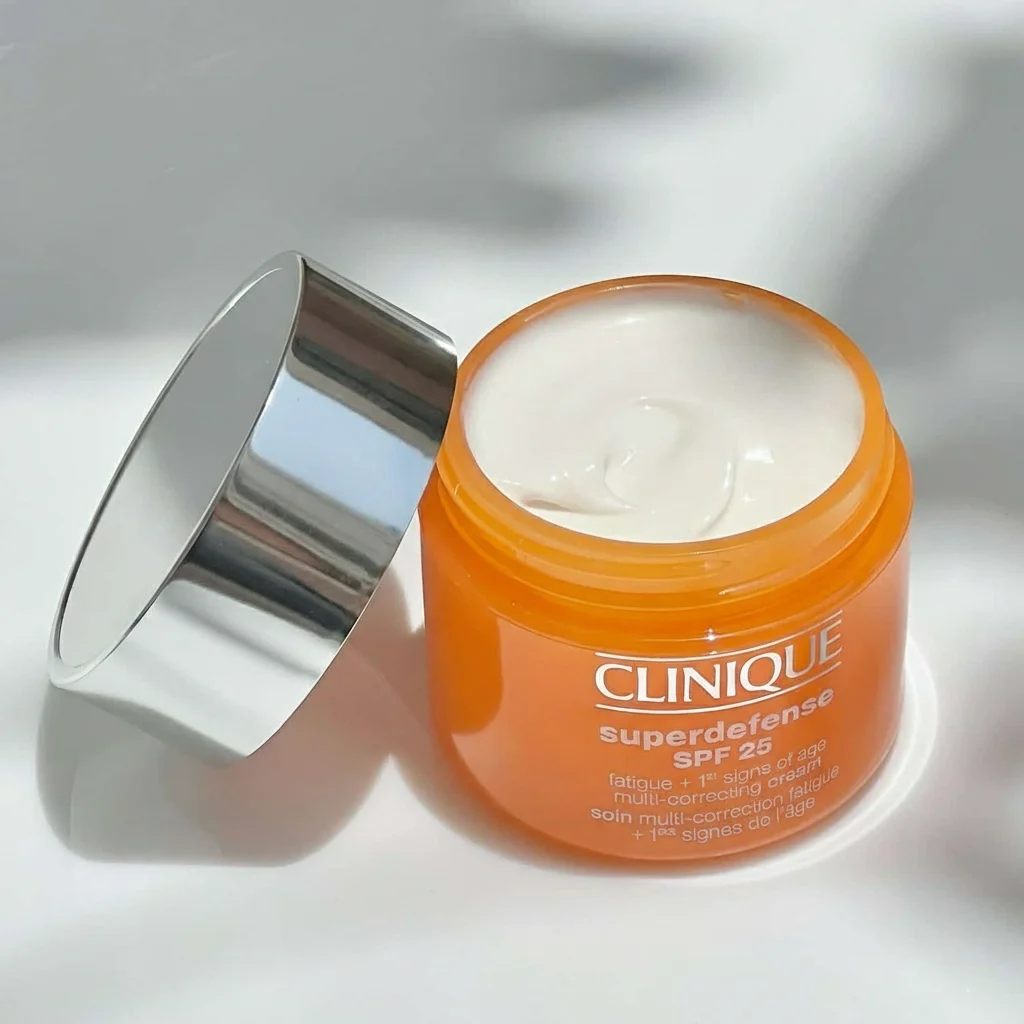 کرم ضد پیری و آبرسان کلینیک Superdefense SPF25 پوست خشک