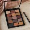 پالت سایه چشم ۱۵ رنگ رولوشن مدل Reloaded Velvet Rose