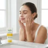 ژل شستشوی روشن‌کننده سیمپل مدل Vitamin C Glow حجم ۱۵۰ میلی‌لیتر